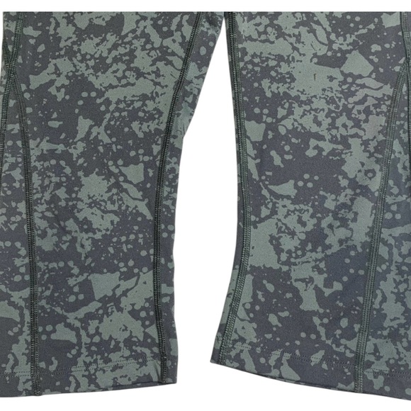 The North Face Women’s Active Capri Leggings, Size M - Picture 3 of 8